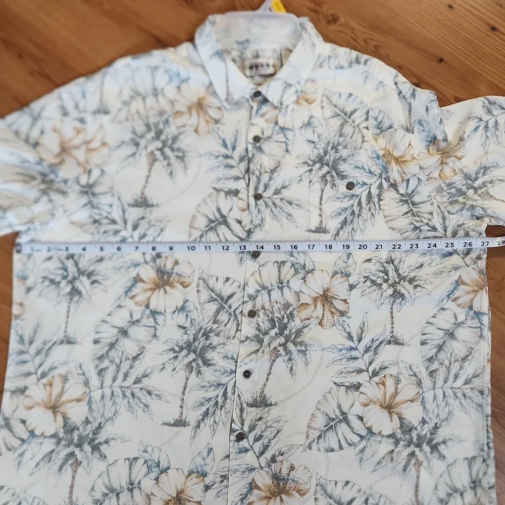 Campia Hawaiian Shirt - Picture 8 of 11